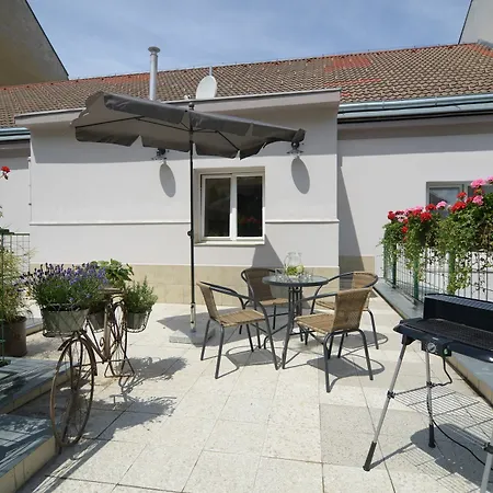 Apartmán 2 Bedroom Close To Castle